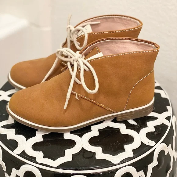 Ellen Degeneres Shoes Ellen Degeneres Caramel Color Suede